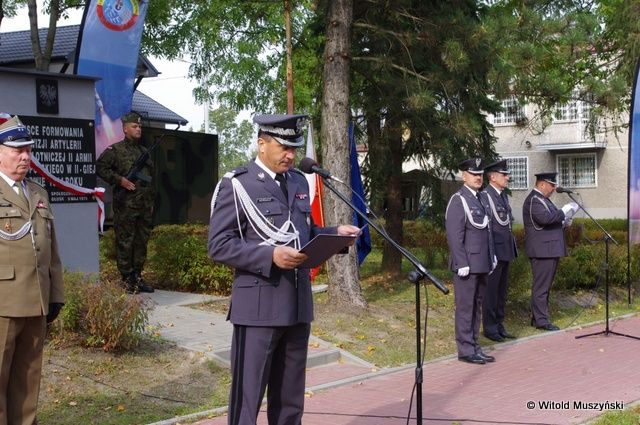 Okolicznościowe przemówienie wygłasza dowódca 3. WBR OP gen. bryg. Stefan Mordacz.