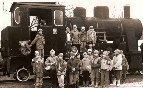 Dzieci na zimowisku organizowanym przez Klub onierski JW 1553.