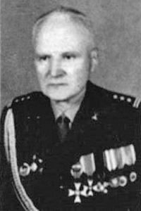 Komendant OSUzbr. płk Jan Wójcicki.