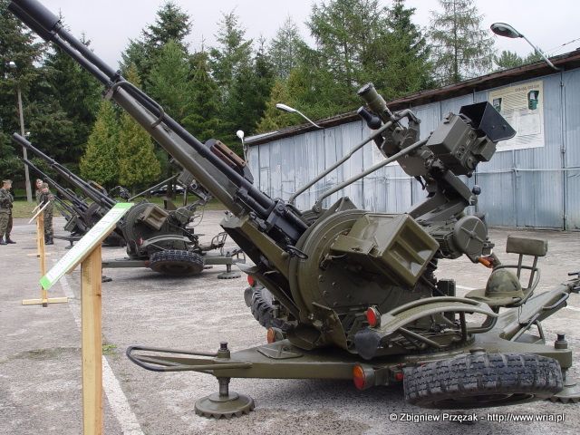 Zestaw artyleryjsko-rakietowy ZUR 23-2 KG.