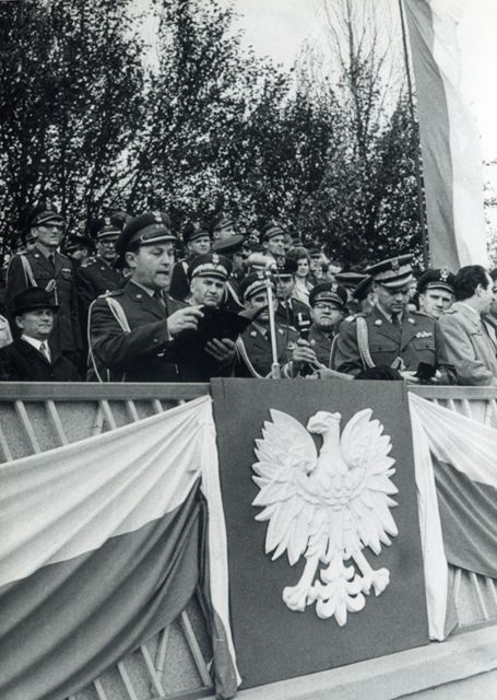 Promocja na pierwszy stopie oficerski w WAT, rok 1971.