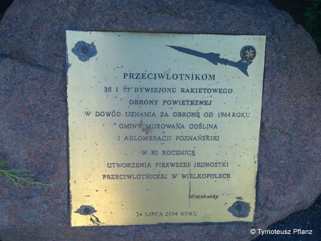 Tablica pamiątkowa w Murowanej Goślinie przy ul. Poznańskiej.